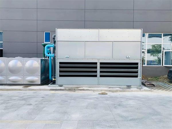 使用閉式冷卻塔比開(kāi)式冷卻塔更節(jié)能和節(jié)省費(fèi)用嗎？